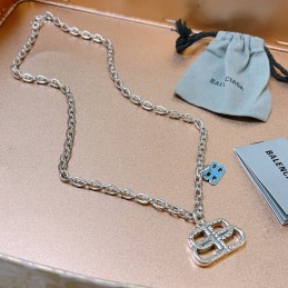 BALENCIAGA NECKLACES A009