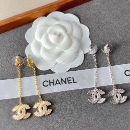 CHANEL EARRINGS A082