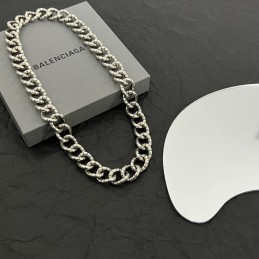 BALENCIAGA NECKLACES A017