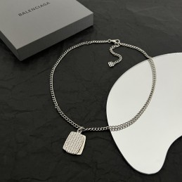 BALENCIAGA NECKLACES A019