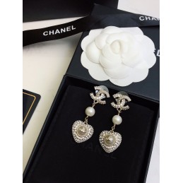 CHANEL EARRINGS A083