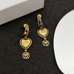 AM EARRINGS A016