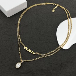 AM NECKLACE A004