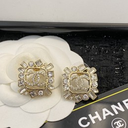 CHANEL EARRINGS A092