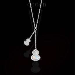 QEELIN NECKLACES A010