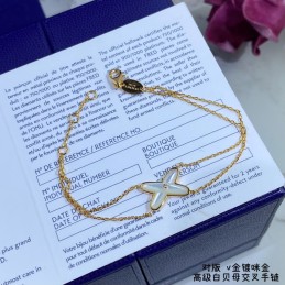 CHAUMET BRACELETS A012