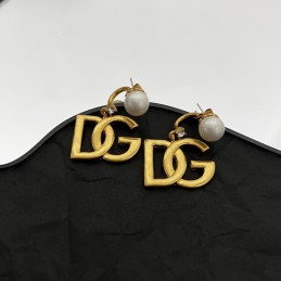 D & G EARRINGS A004