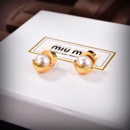 MM EARRINGS A001