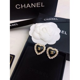 CHANEL EARRINGS A130