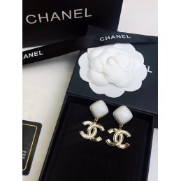 CHANEL EARRINGS A132