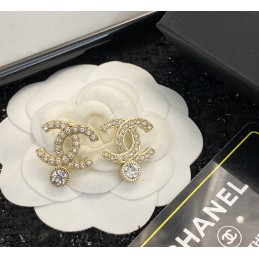 CHANEL EARRINGS A137