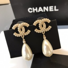 CHANEL EARRINGS A172