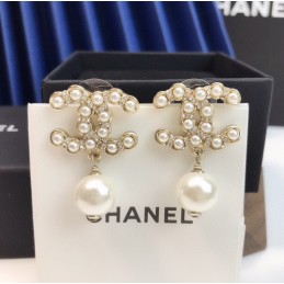 CHANEL EARRINGS A182