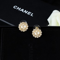 CHANEL EARRINGS A204