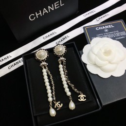 CHANEL EARRINGS A207