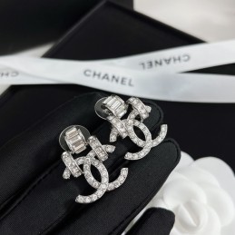 CHANEL EARRINGS A209