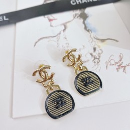 CHANEL EARRINGS A213