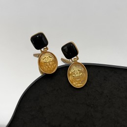 CHANEL EARRINGS A217