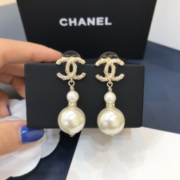 CHANEL EARRINGS A225