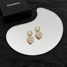 CHANEL EARRINGS A233