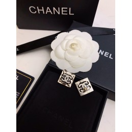 CHANEL EARRINGS A251