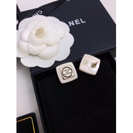 CHANEL EARRINGS A262