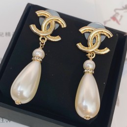 CHANEL EARRINGS A268