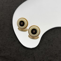 CHANEL EARRINGS A279