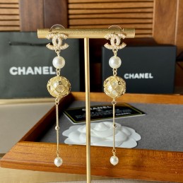 CHANEL EARRINGS A292