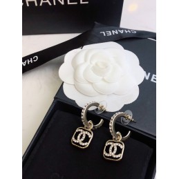 CHANEL EARRINGS A298