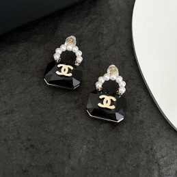 CHANEL EARRINGS A327