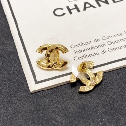 CHANEL EARRINGS A390