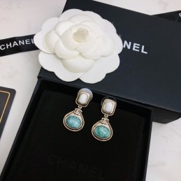 CHANEL EARRINGS A400