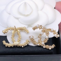 CHANEL EARRINGS A411