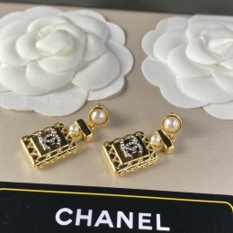 CHANEL EARRINGS A432