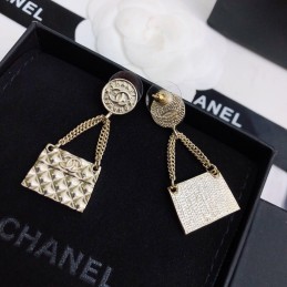 CHANEL EARRINGS A435