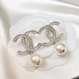 CHANEL EARRINGS A436