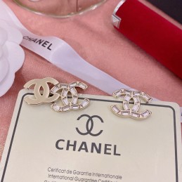 CHANEL EARRINGS A444