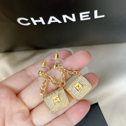 CHANEL EARRINGS A473