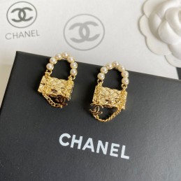 CHANEL EARRINGS A480