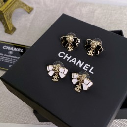 CHANEL EARRINGS A489