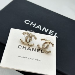 CHANEL EARRINGS A515