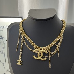 CHANEL NECKLACES A024