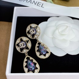 CHANEL EARRINGS A520