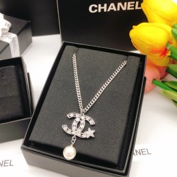 CHANEL NECKLACES A061