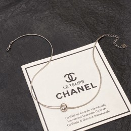 CHANEL NECKLACES A062