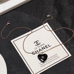 CHANEL NECKLACES A096