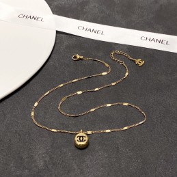 CHANEL NECKLACES A098