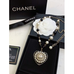 CHANEL NECKLACES A100