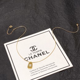 CHANEL NECKLACES A110